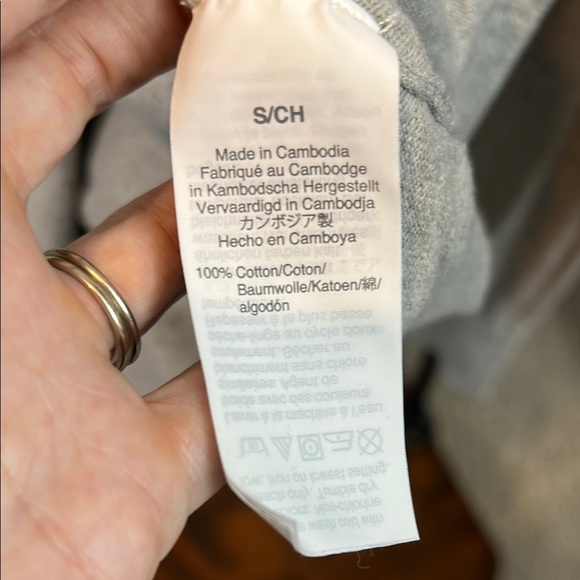 J. Crew Women's Gray Sweater - Picture 3 of 4